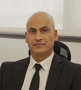 תמונה של עורך דין איתן עדשה